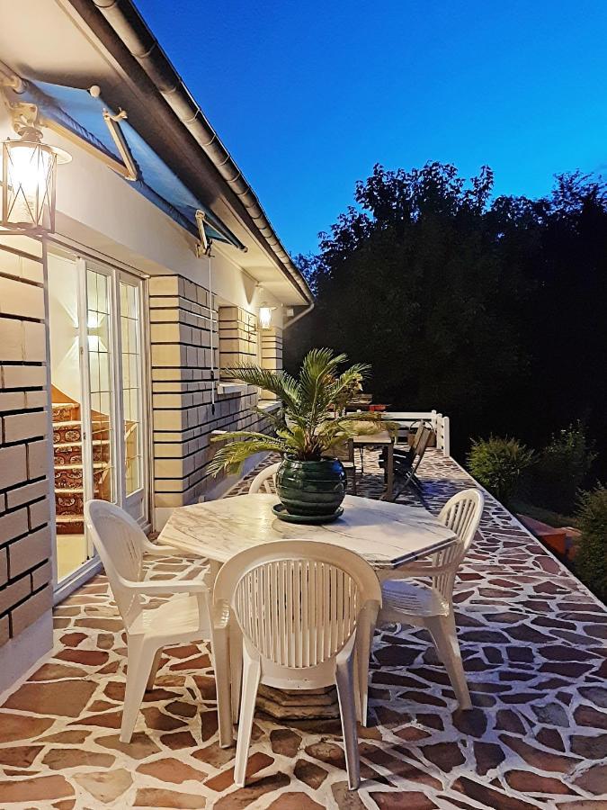 Villa Avec Piscine Proche Disneyland Et Paris Сен-Тибо-де-Винь Экстерьер фото