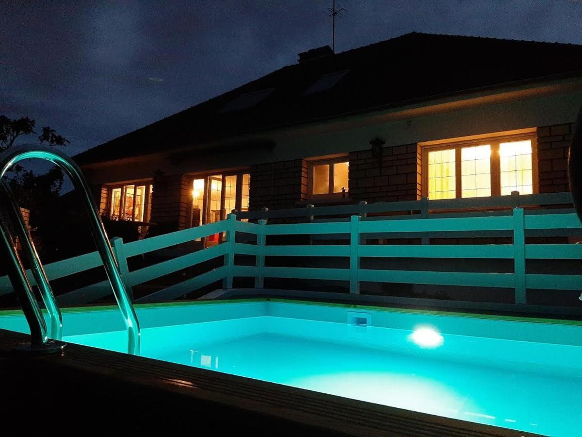 Villa Avec Piscine Proche Disneyland Et Paris Сен-Тибо-де-Винь Экстерьер фото